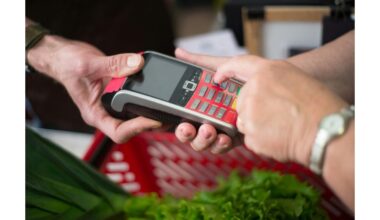 8 priežasčių, kodėl mes per daug išleidžiame maistui (maisto produktams)