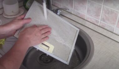 rankos bučiavimas svorio metimo triukas