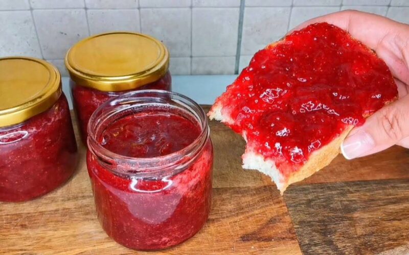 aš sutirštinu visą uogienę