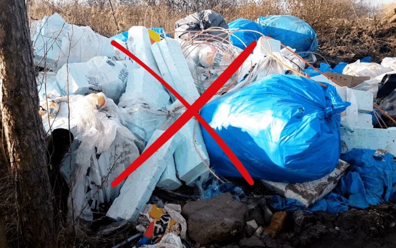 pagamino maistingų medžiagų turtingą kompostą per metus