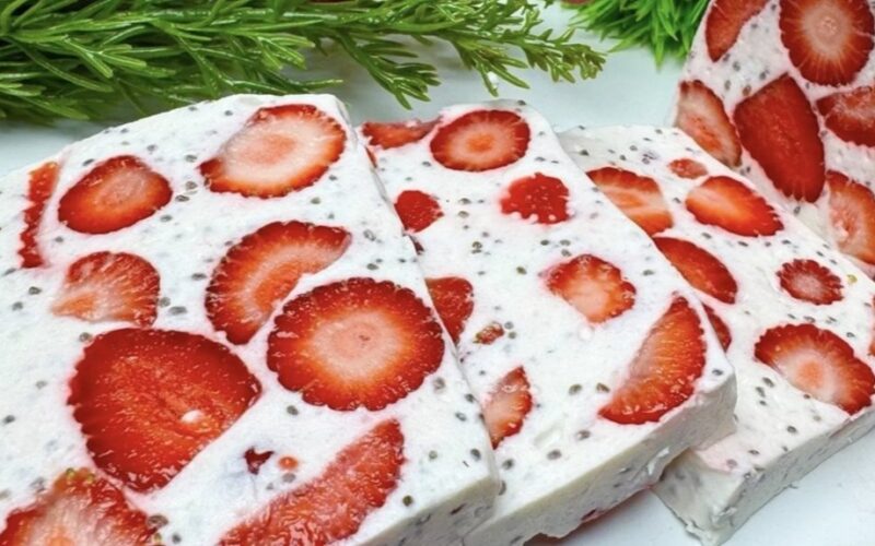 braškės ir varškės delikatesas