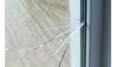 stiklo remonto ekspertas kaimynas